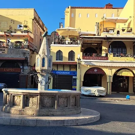The Retreat In The Heart Of Old Town Rhodes Feriehus *