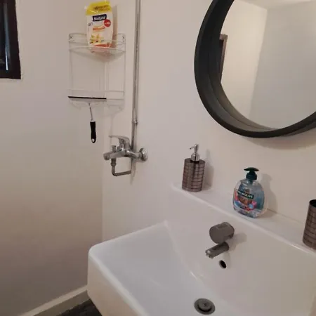 Vakantiehuis The Retreat In The Heart Of Old Town Rhodes *